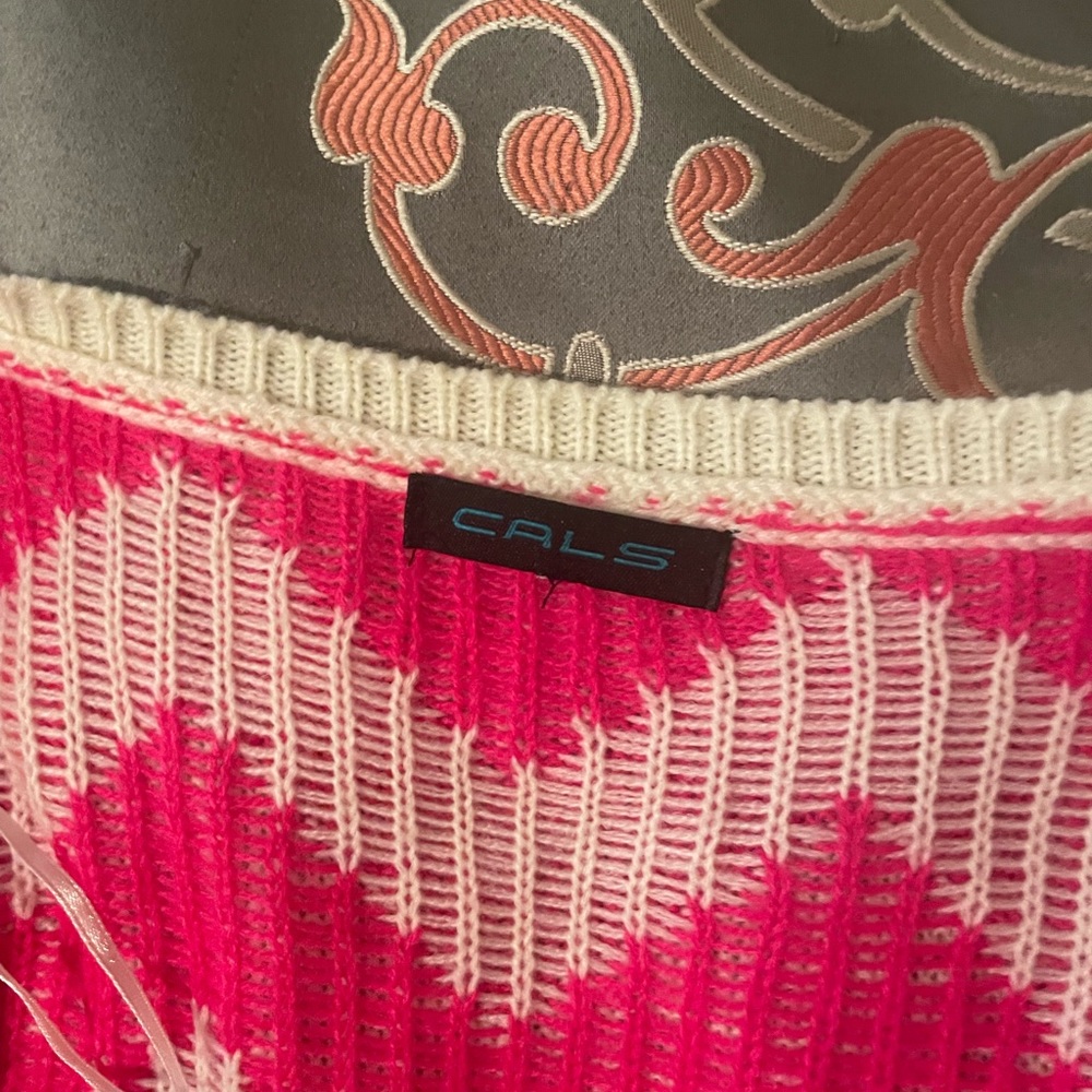 Ladies 3/4 sleeve sweater size medium
